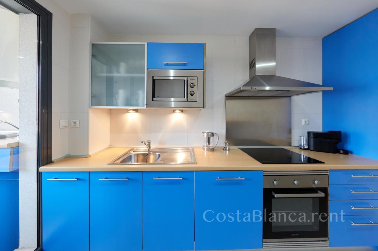 Luxurious, Newly-Renovated Large 2-Bedroom Condo By The Beach Бенидорм Экстерьер фото